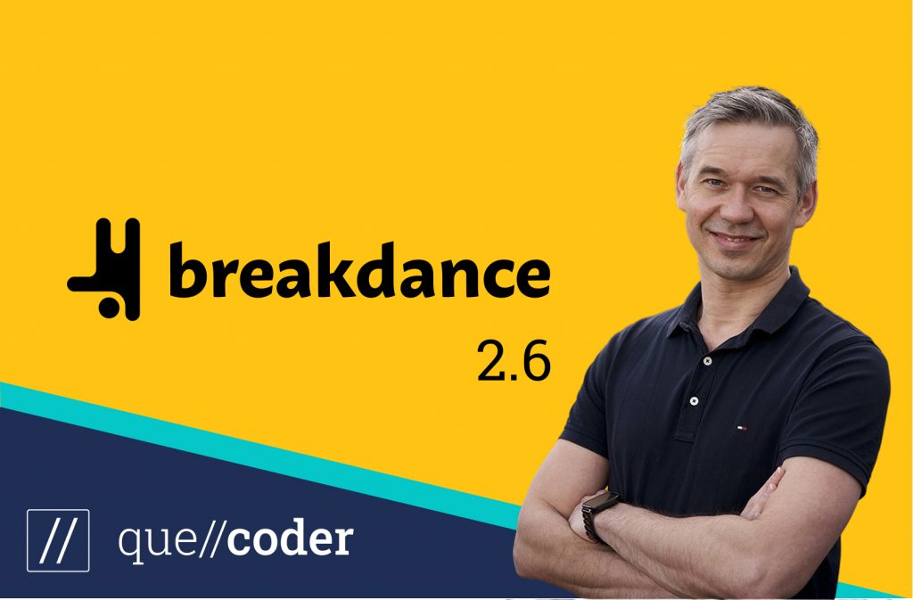 Werbebanner für den Breakdance 2.6 WordPress Pagebuilder: Darius steht vor dem gelben Hintergrund. Links neben ihm befinden sich das Breakdance-Logo und der Schriftzug ‚breakdance 2.6‘. Im unteren Bereich ist das Logo der Agentur ‚quellcoder‘ auf dunkelblauem Grund zu sehen.