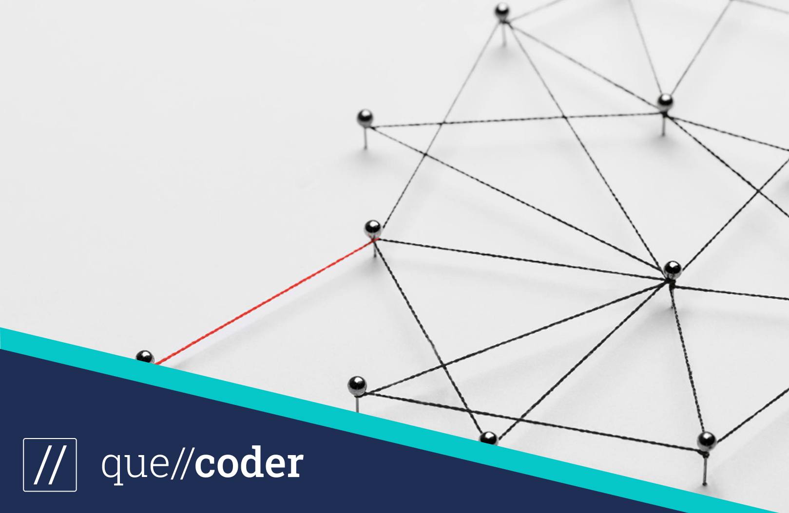 Netz aus verbundenen Knotenpunkten und gespannten Seilen als Symbol für Cluster Pages in einer SEO-Content-Struktur neben dem quellcoder Logo