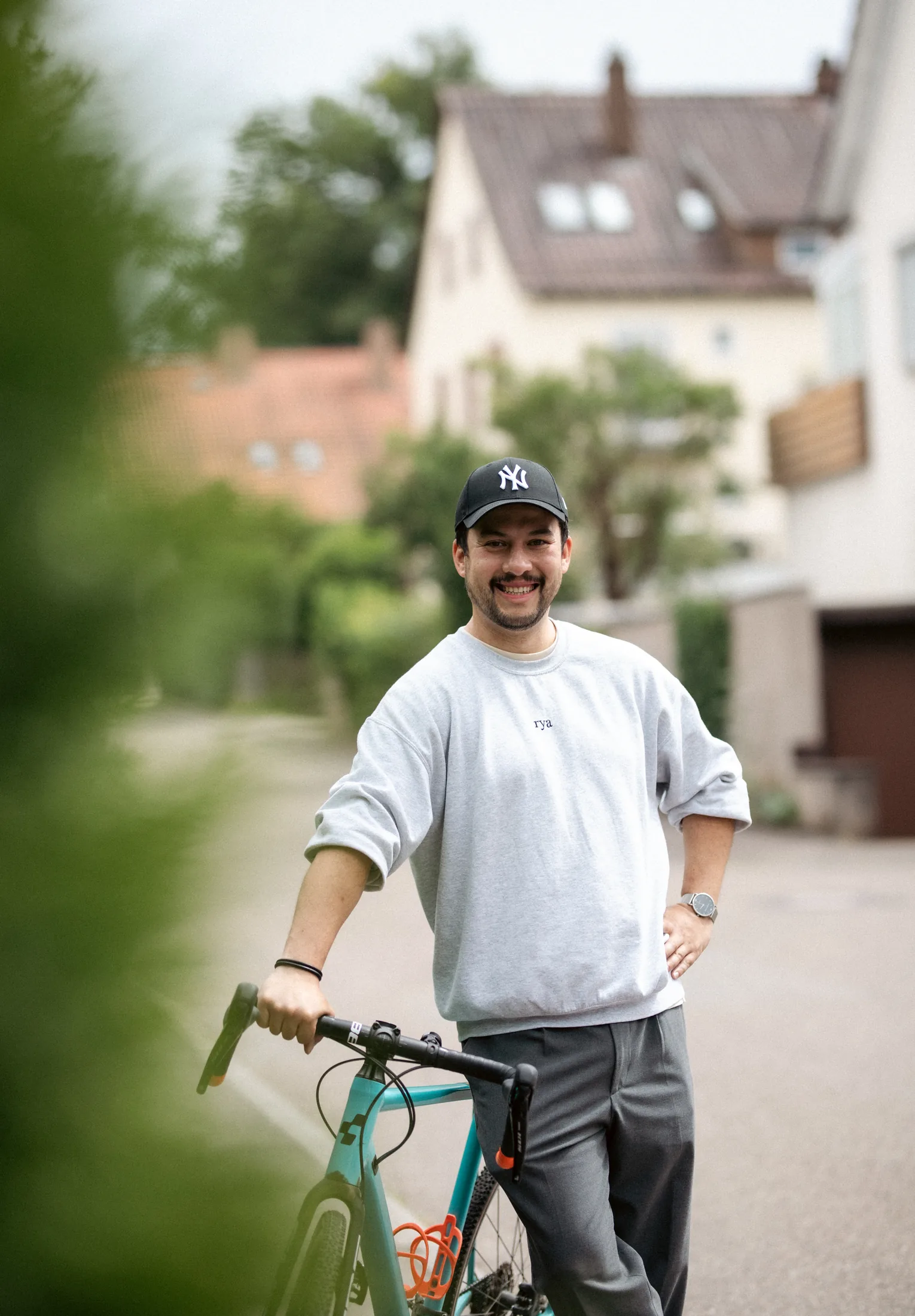 quellcoder Webagentur Korntal – Mitarbeiter bei einer Fahrrad-Aktion